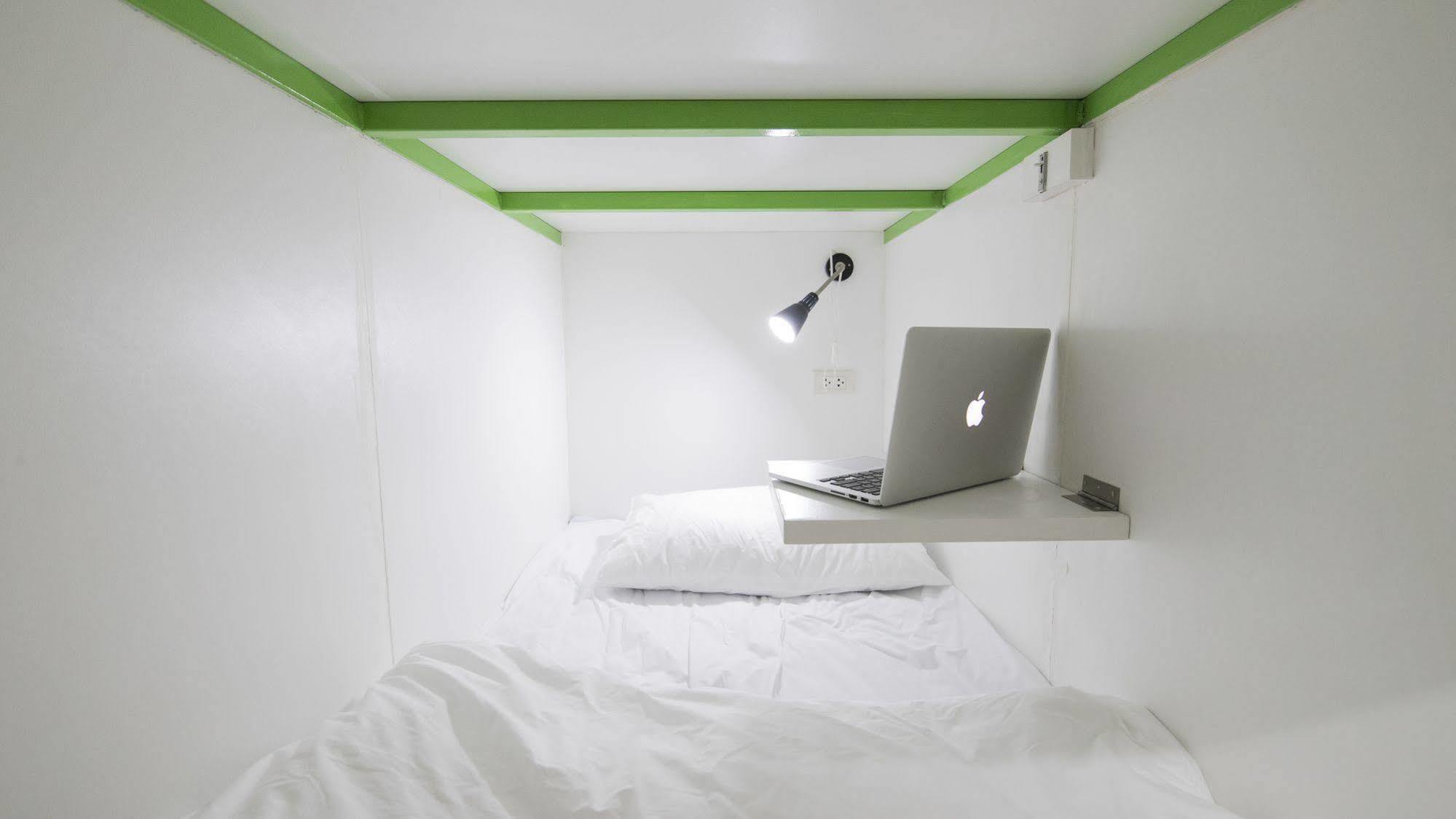 Pixellar Hostel Bangkok Exteriér fotografie