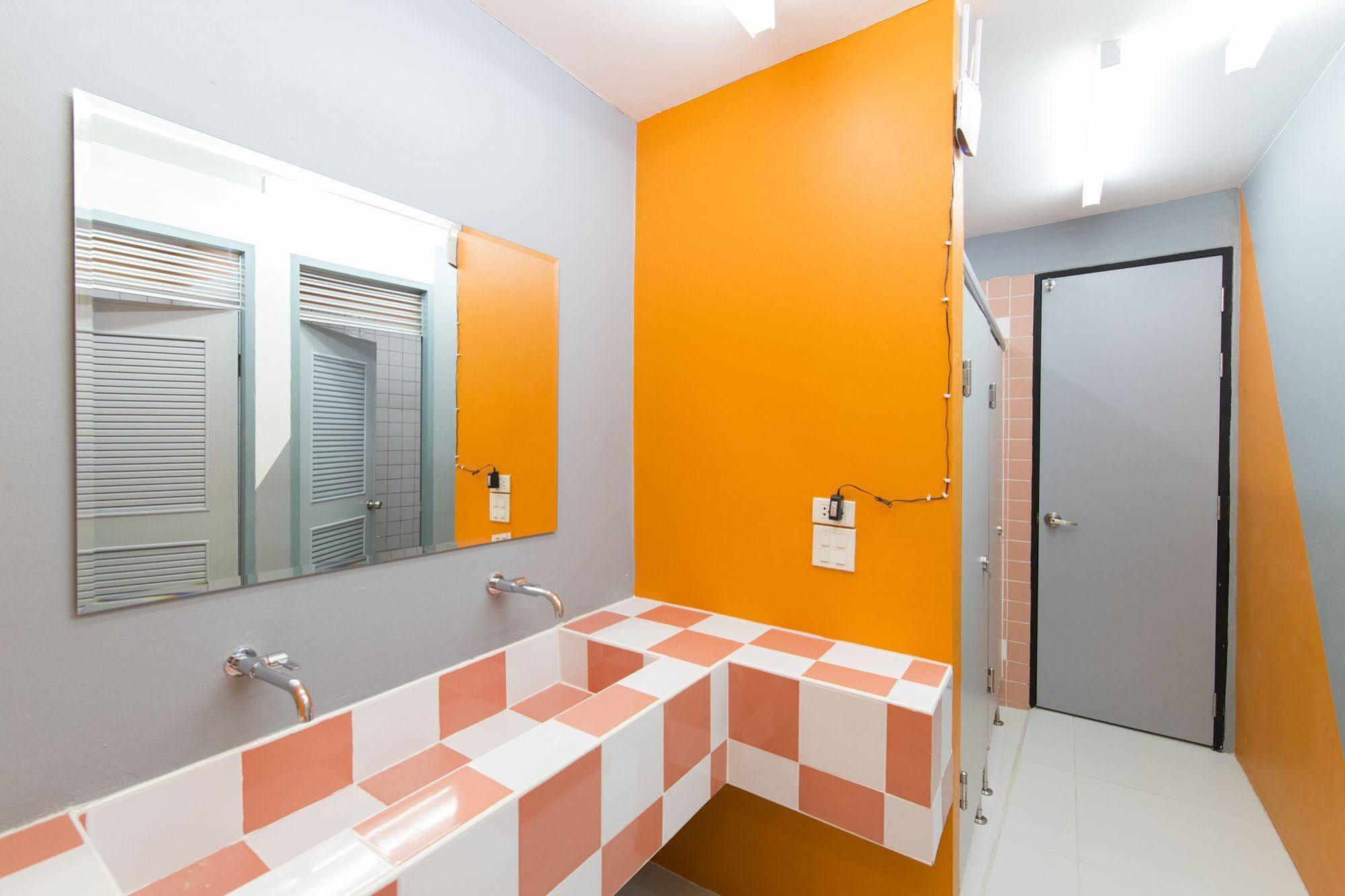 Pixellar Hostel Bangkok Exteriér fotografie
